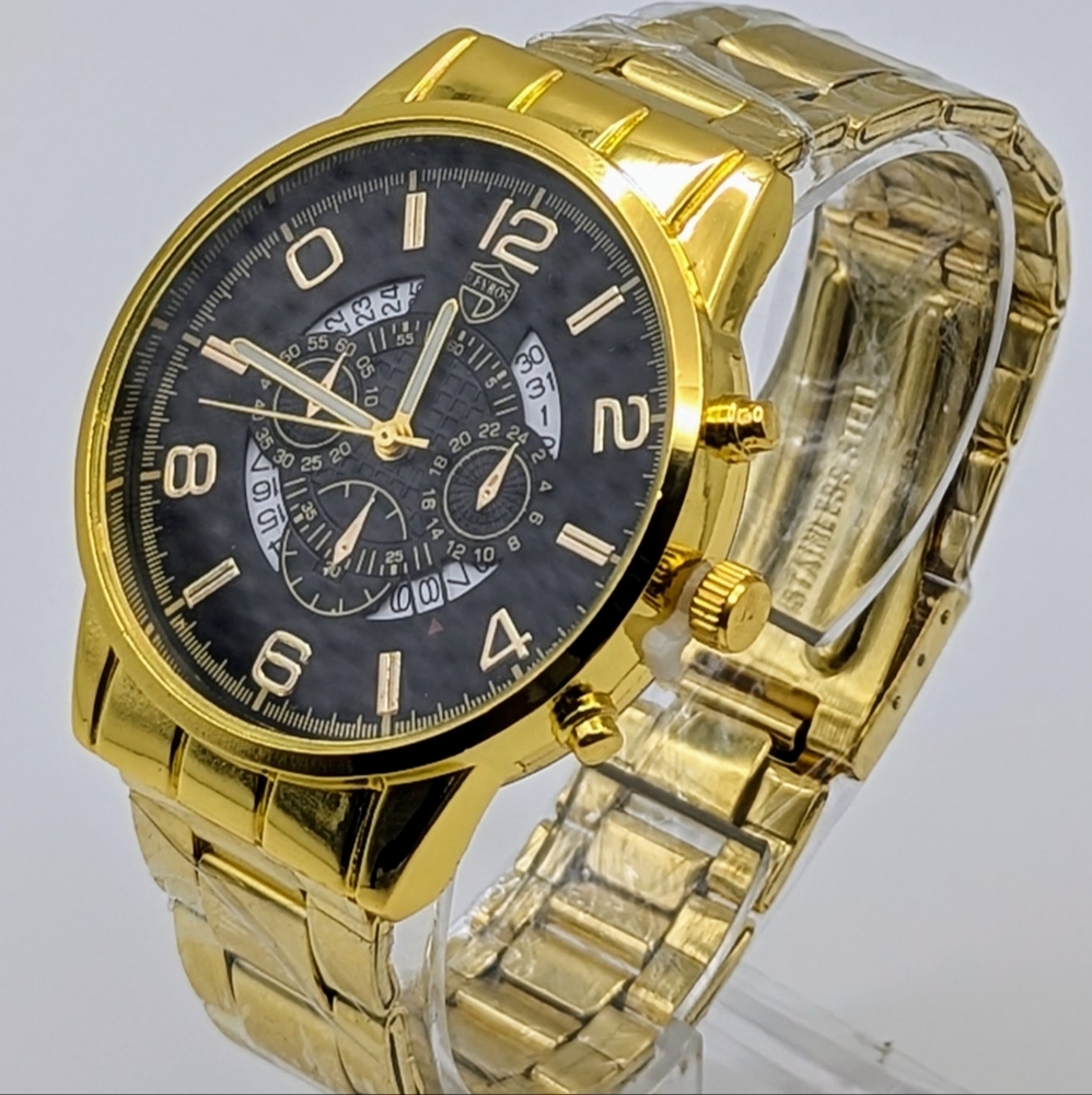 Stylish Gold Watch with Black Dial